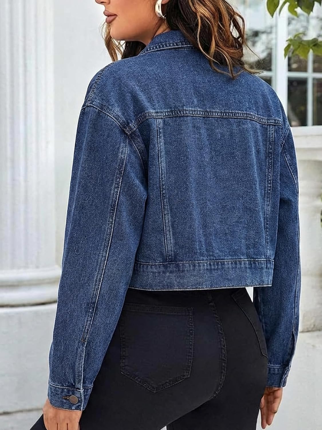 EMMIOL Women's Cropped Denim Jacket Lapel Long Sleeve Button Front | Short Jean Jacket, Chest pockets, Oversized Vintage Wash, Streetwear, Casual, Layering Coat
