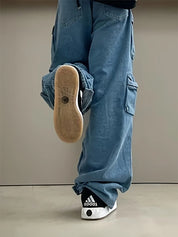 Multiple Pocket Washed Cargo Cargo Jeans