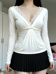 Lace Spliced Wave Long Sleeve