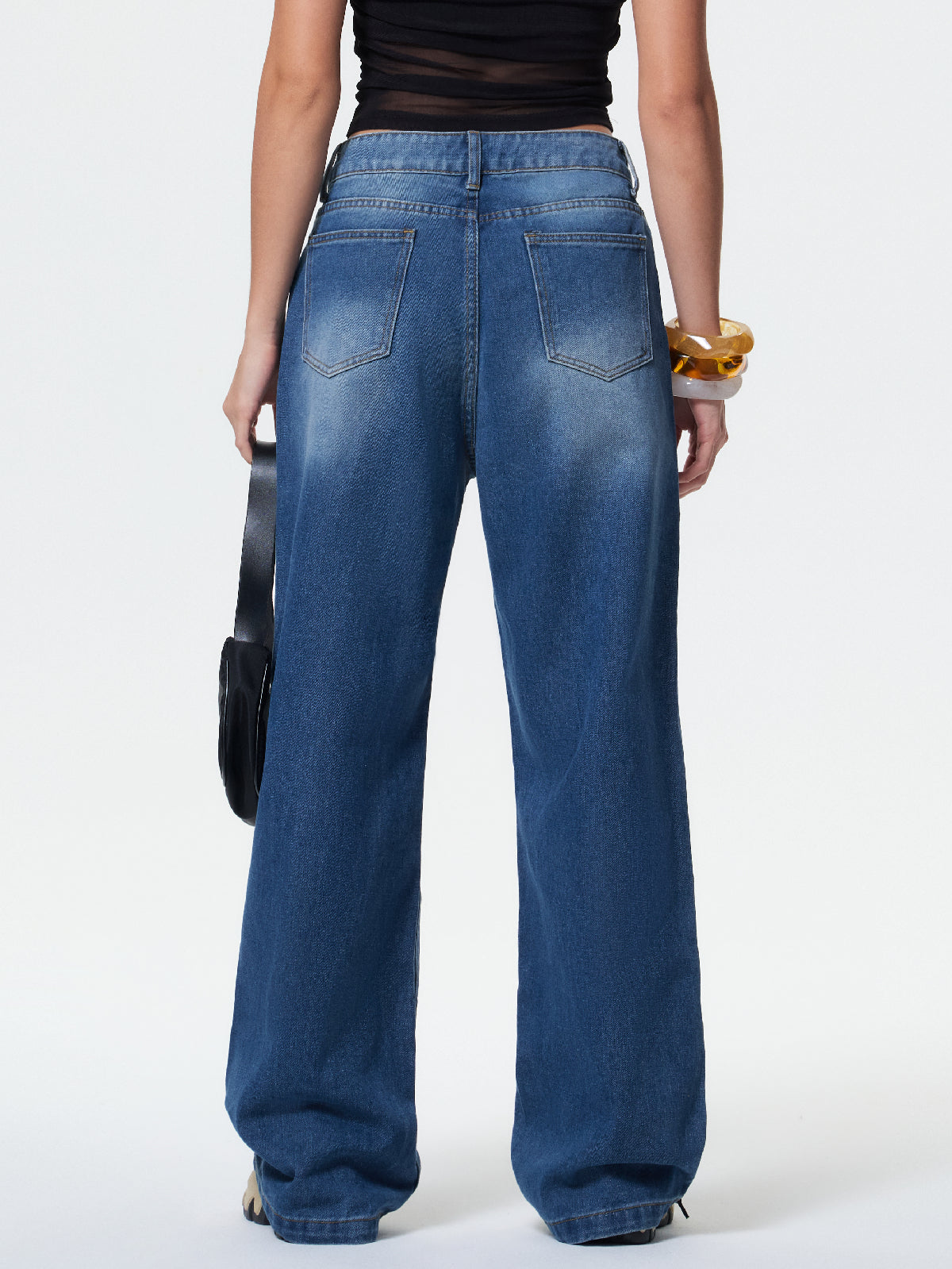 Pocket Design Blue Wash Boyfriend Jeans