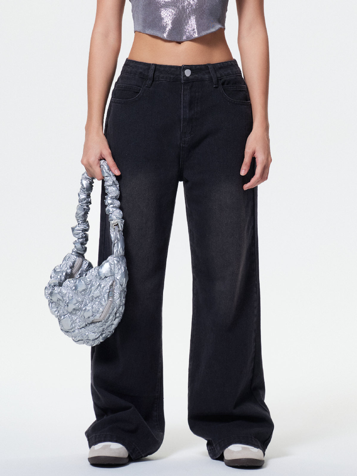 Pocket Design Blue Wash Boyfriend Jeans