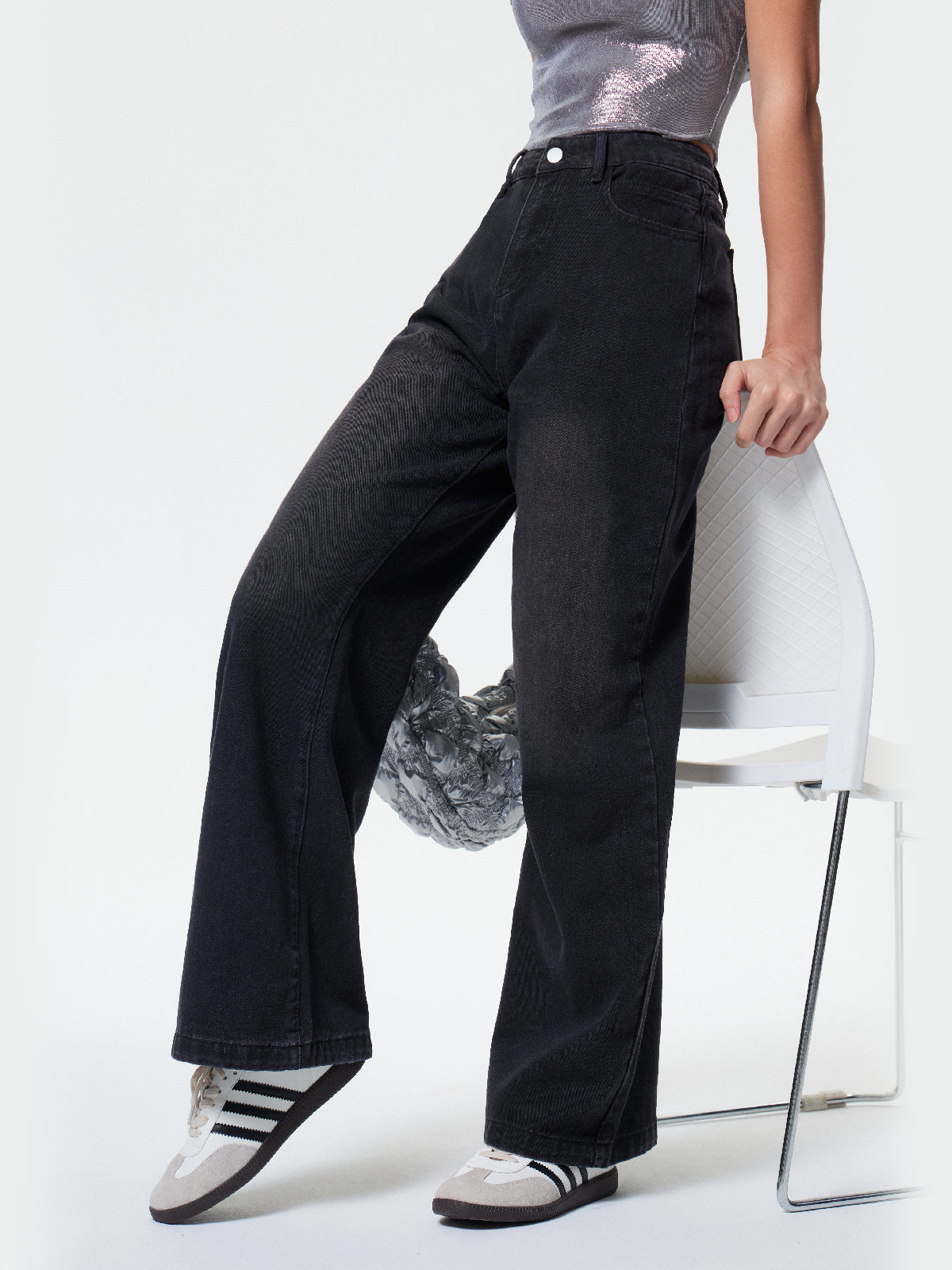 Pocket Design Blue Wash Boyfriend Jeans