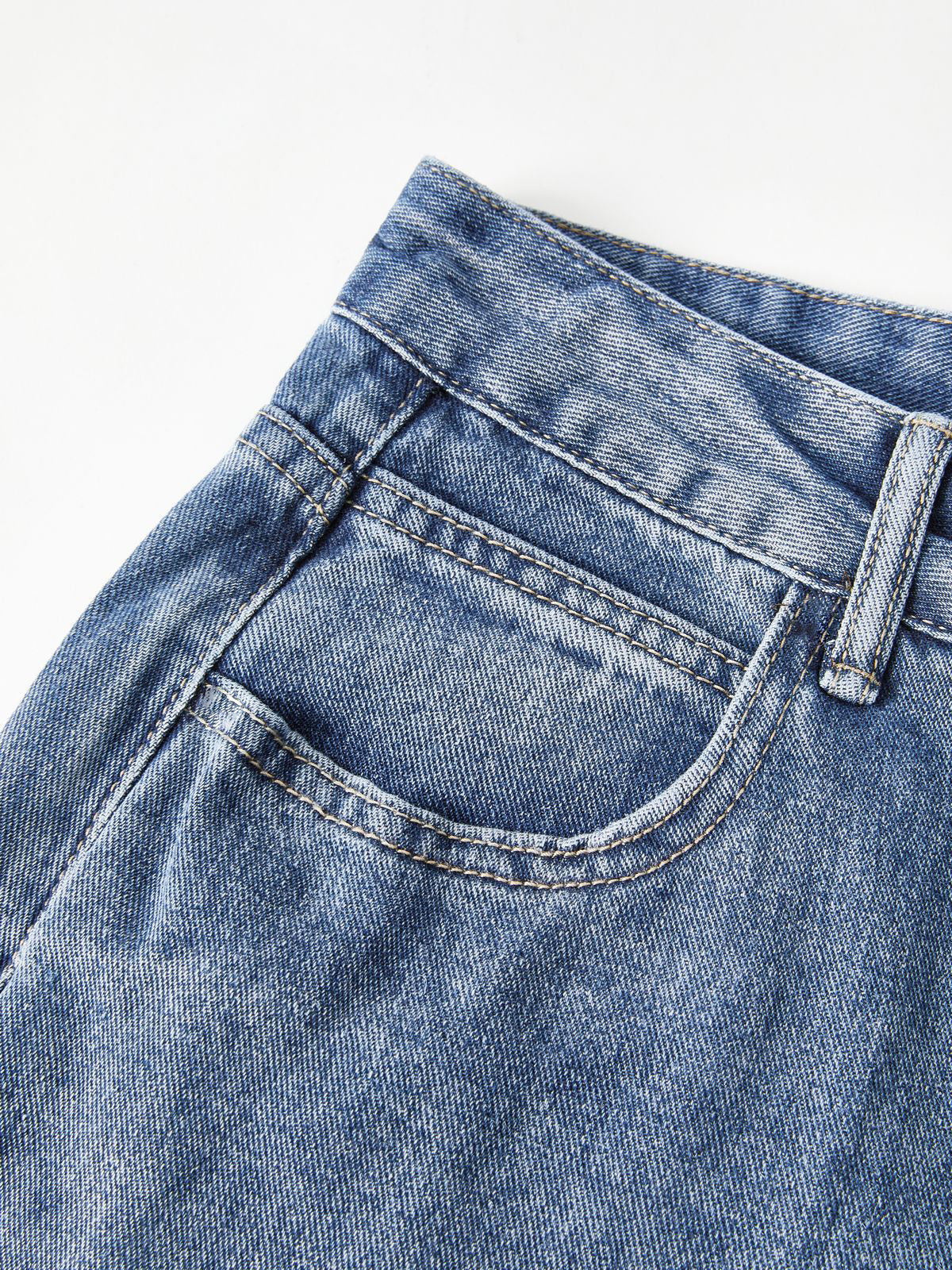 Pocket Design Blue Wash Boyfriend Jeans