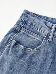 Pocket Design Blue Wash Boyfriend Jeans