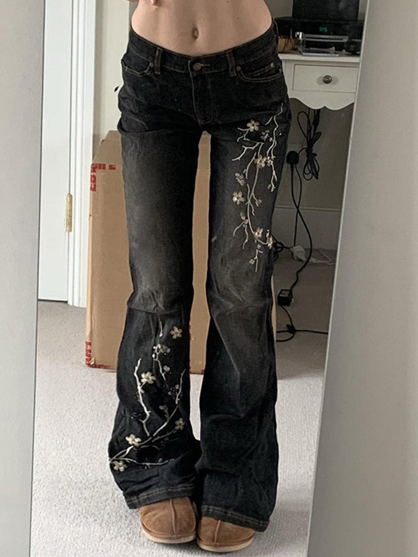 Floral Embroidery Slim Fit Flare Jeans