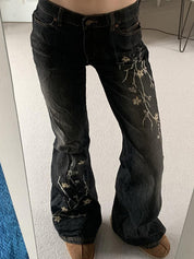 Floral Embroidery Slim Fit Flare Jeans