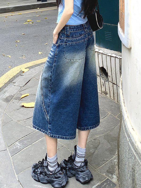 Slim Loose-Fitting Denim Shorts