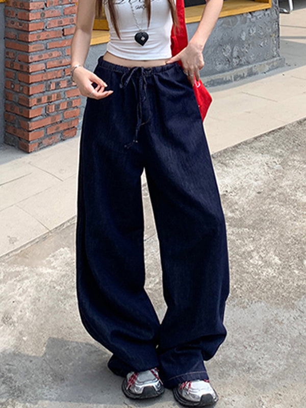 Loose-Fitting Boyfriend Jeans