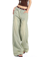 Loose-Fitting Boyfriend Jeans