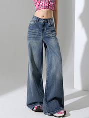 Loose-Fitting Boyfriend Jeans