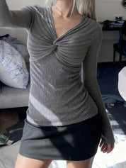 V-Neck Solid Color Fitted Waist Long Sleeve
