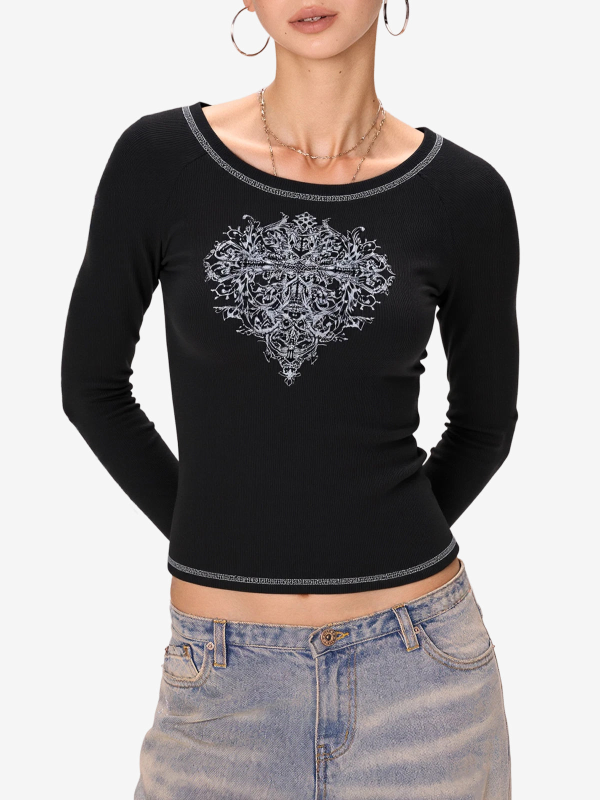 Dark Graphic Print Long Sleeves Tee