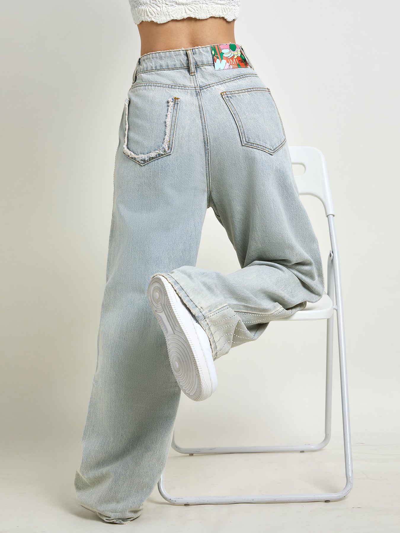 Women's light blue straight jeans