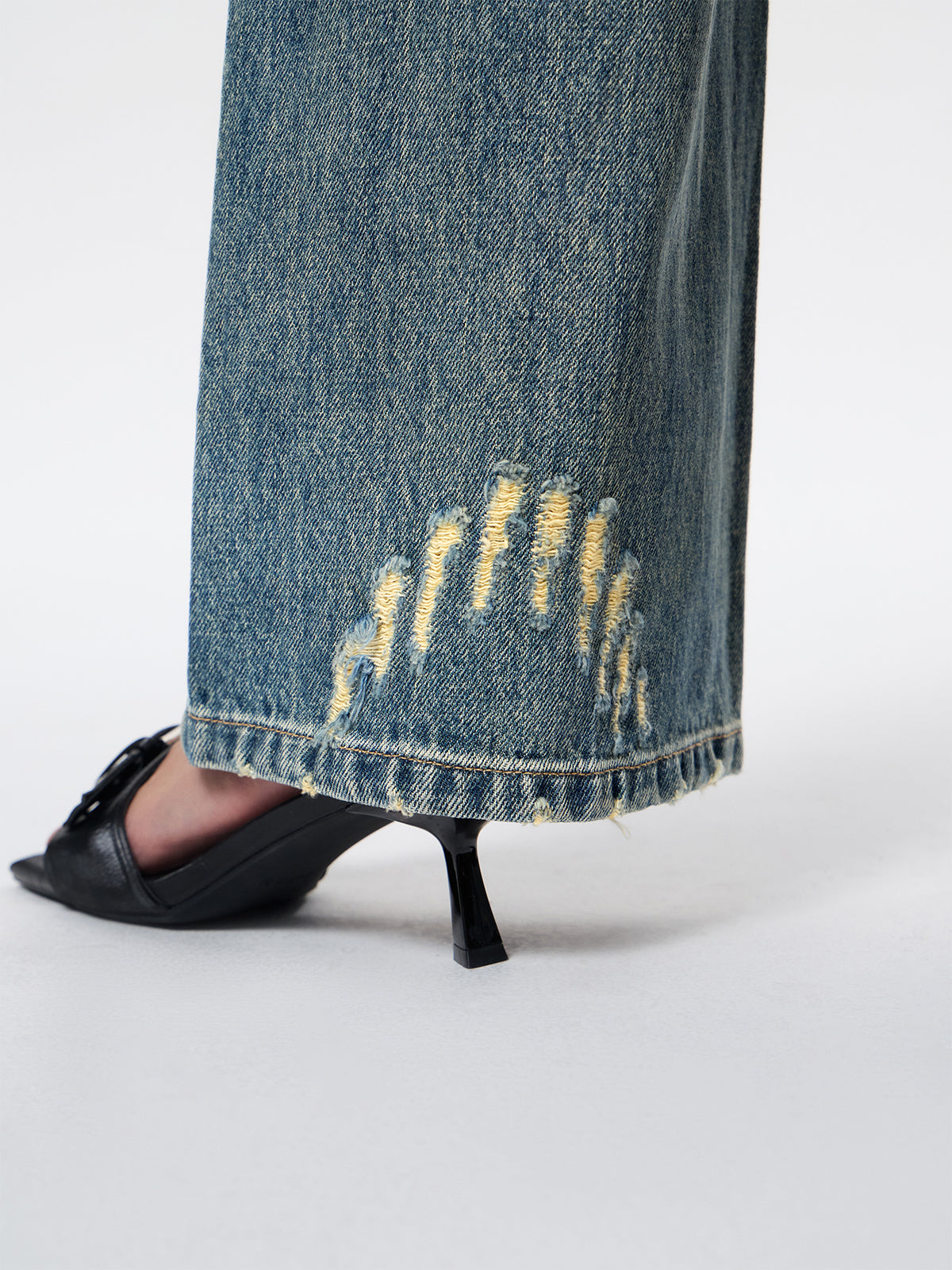 Women's Vintage Washed Distressed Jeans