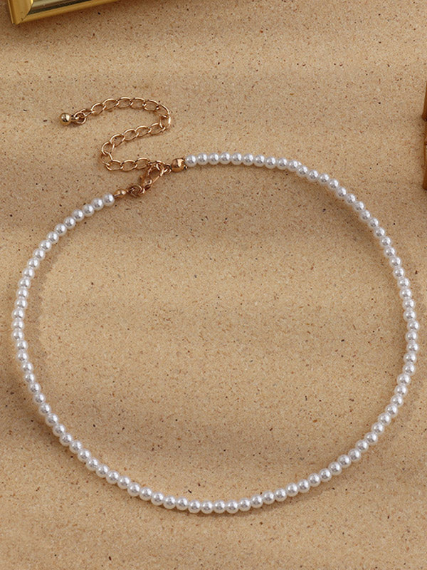 Faux Pearl Decor Necklace
