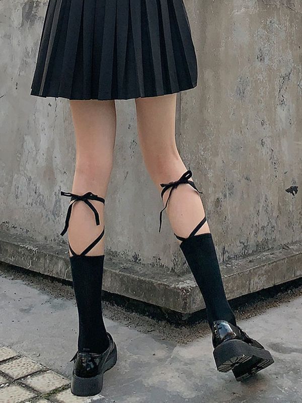Criss Cross Bandage Crew Socks