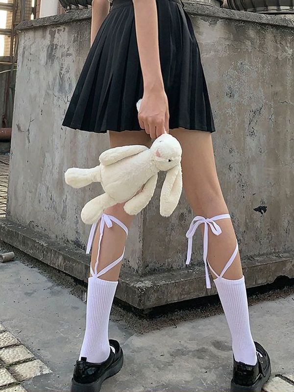 Criss Cross Bandage Crew Socks