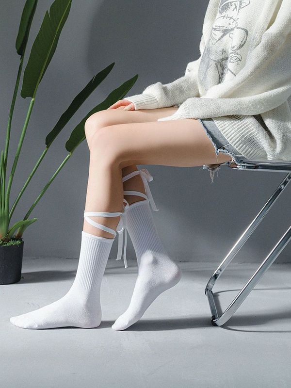 Criss Cross Bandage Crew Socks