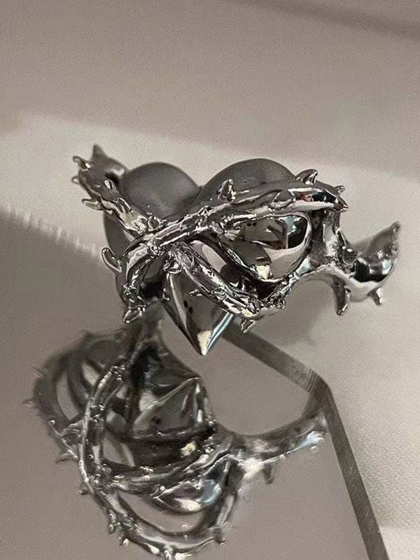 Thorn Heart Decor Cuff Ring