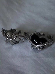 Thorn Heart Decor Cuff Ring