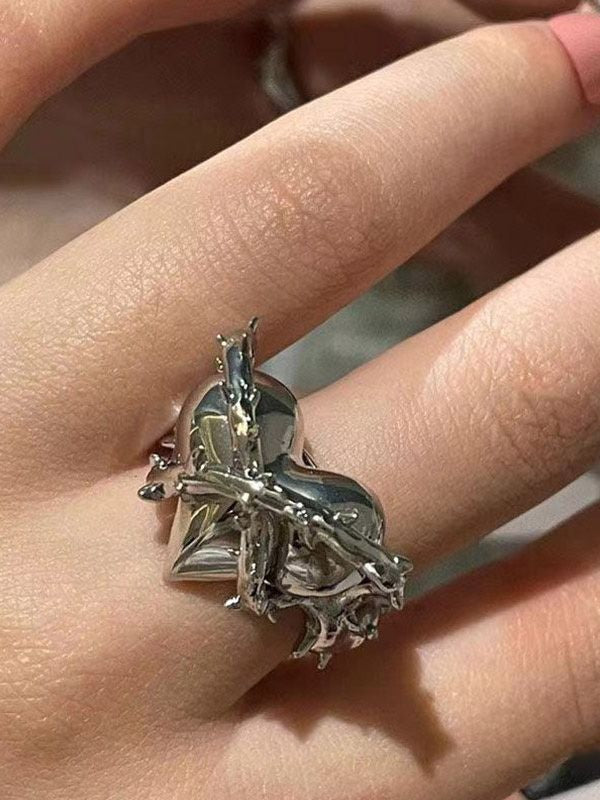 Thorn Heart Decor Cuff Ring