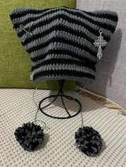 Stripe Cat Design Vintage Pendant Beanie Hat