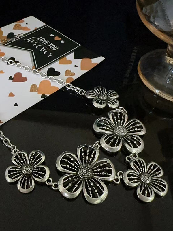 Vintage Hollow Out Flower Necklace