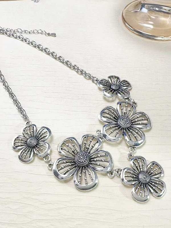 Vintage Hollow Out Flower Necklace