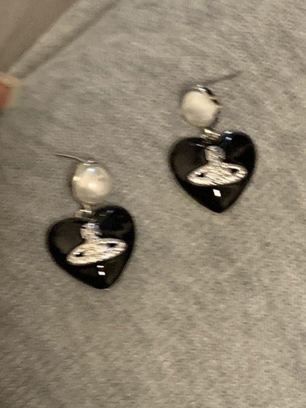 Black Heart With Diamond Earring